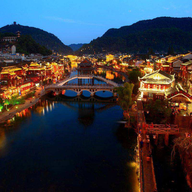 张家界旅游全攻略：森林公园、天门山、玻璃桥怎么玩，一篇讲透
